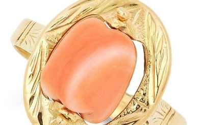 CORAL DRESS RING set with polished coral in a gold