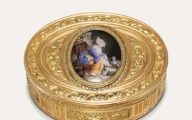 A LOUIS XVI VARI-COLOUR GOLD SNUFF-BOX, MAKER'S MARK INDISTINCT, POSSIBLY PAUL ROBERT (1747-1779), MARKED, PARIS, 1774/1775, WITH THE CHARGE MARK OF JULIEN ALATERRE 1769-1774, STAMPED ON THE FLANGE 51