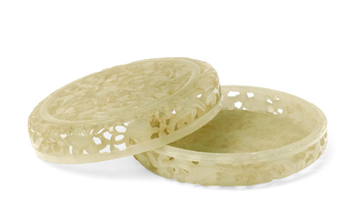 A WHITE JADE RETICULATED TWO-PART CIRCULAR PARFUMIER, 18TH CENTURY