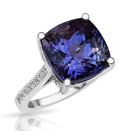 9.67 Carat Bluish Violet Tanzanite And 0.20 Ct Diamonds - 18 kt. White gold - Ring