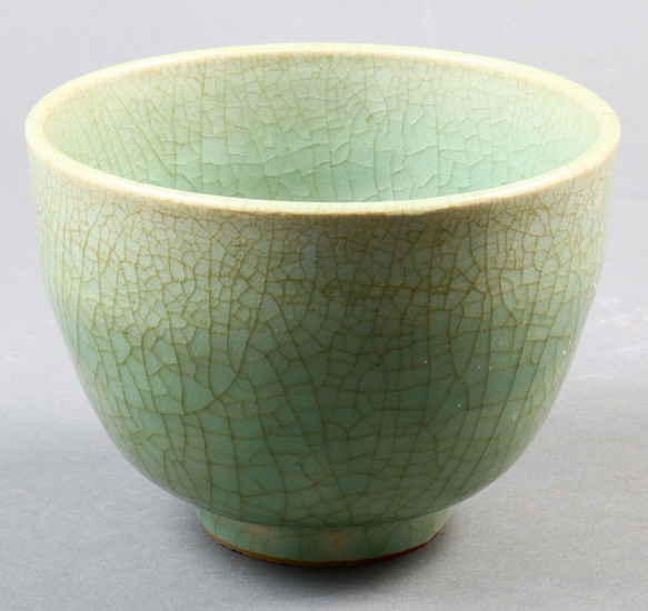 A Chinese Celadon Crackle-Glazed Bowl
