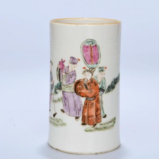 A Chinese Famille Rose Figure Painted Porcelain Brush