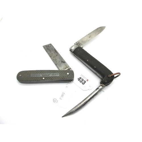 A Military Pocket Knife (Jack Knife), having one blade, Marl...