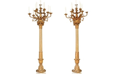 PAIRE DE CANDELABRES DE PALAIS MONUMENTAUX DU 19e SIÈCLE, les chandeliers à douze lumières en...
