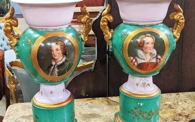 A PAIR OF FRENCH PORCELAIN URN VASES