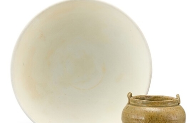 A XING WHITE-GLAZED CONICAL BOWL, TANG DYNASTY AND A YUE CELADON JARLET, WESTERN JIN DYNASTY | 唐 刑窰白釉笠式盌 西晉 越窰青釉雙繫罐