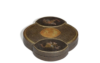 A gold and polychrome lacquer 'curiosity' box and cover, Qing Dynasty, 18th/19th century | 清十八/十九世紀 描金彩漆折枝花卉紋攢盒, A gold and polychrome lacquer 'curiosity' box and cover, Qing Dynasty, 18th/19th century | 清十八/十九世紀 描金彩漆折枝花卉紋攢盒