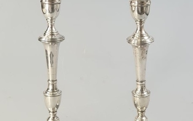 A pair of candlesticks - .833 silver - Portugal - Second half 20th century