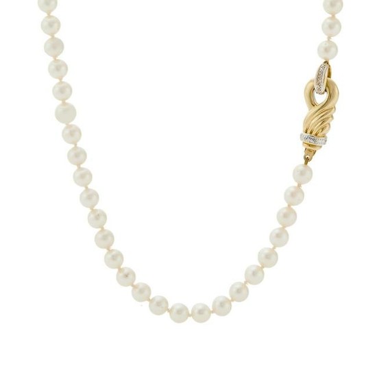 A cultured pearl necklace, with an 18ct gold clasp.