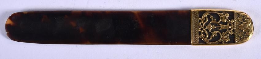 AN ANTIQUE GOLD AND TORTOISESHELL LETTER OPENER. 14 cm