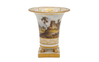 AN EARLY 19TH CENTURY ENGLISH PORCELAIN HAND PAINTED AND GILDED VASE