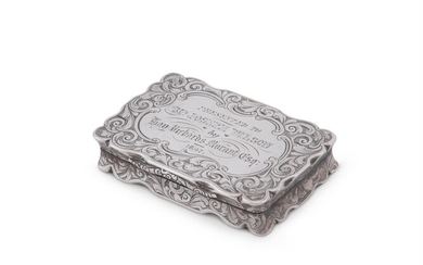 AN EARLY VICTORIAN SILVER SHAPED RECTANGULAR SNUFF BOX, NATHANIEL MILLS