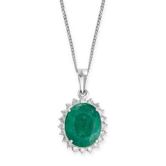 AN EMERALD AND DIAMOND PENDANT AND CHAIN set with an