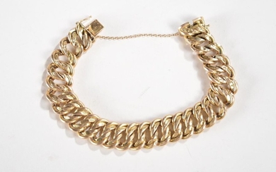 BRACELET in 18k yellow gold with openworked articulated...