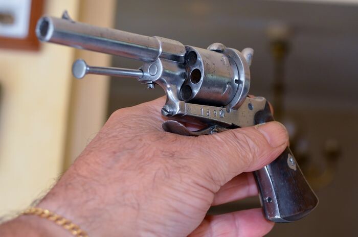 Belgium - 1870 - Très beau moyen revolver type Lefaucheux - 7 mm - n° de série - pièces d'origines numéroté - En état de fonctionnement ! - Revolver