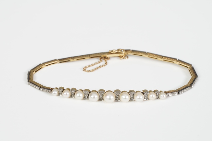 Bracelet ancien en or et platine, 14ct et 850, serti de diamants taillés en rose...