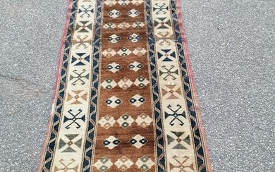 Carpet - 265 cm - 75 cm