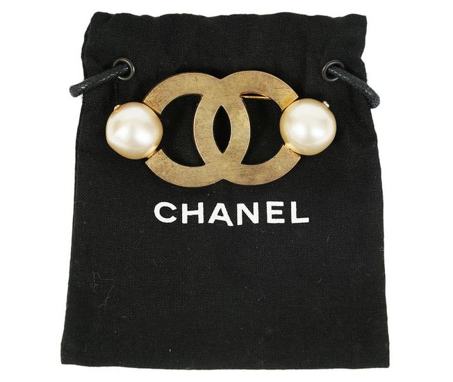 Chanel Gold Vintage Tone CC Pearl Brooch 2002