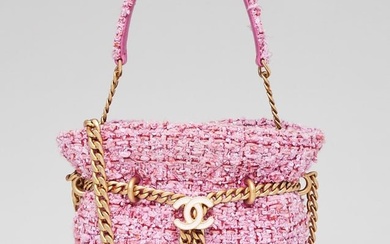 Chanel Pink Tweed CC Chain