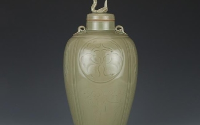 Chinese Yue Kiln Porcelain Vase
