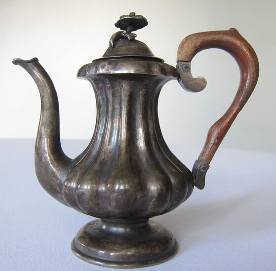 Coffee pot (1) - .813 silver - Austrio hungary silver pot1858 rok 250 g - Austria - Mid 19th century