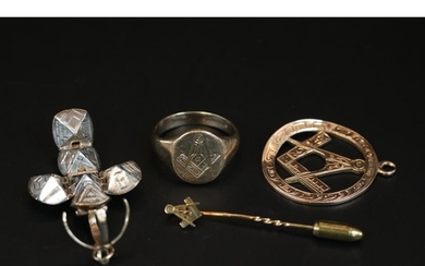 Collection of assorted 9ct Gold Masonic Jewellery 17g total ...