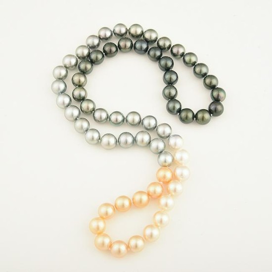 Cultured Pearl Necklace.