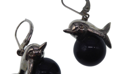 DOLPHIN JEWELRY SET WITH BLACK PEARLS - PENDANT AND MATCHING EARRINGS.