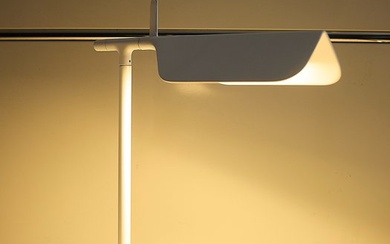 Flos - Edward Barber, Jay Osgerby - Table lamp - Tab Table - Aluminium, PMMA