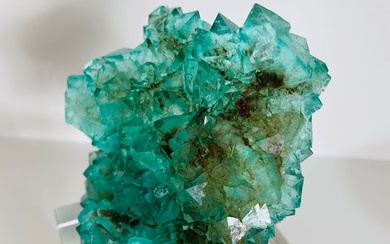 Fluorite Crystals on matrix - Height: 9 cm - Width: 8.5 cm- 430 g