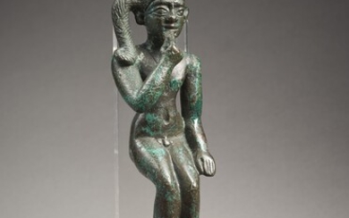 HARPOCRATE EN BRONZE Art égyptien, Basse Époque ou époque ptolémaïque, 664 - 30 av. J.-C.Statuette...