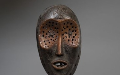 Initiation mask (1) - Hardwood - Kete Lulua (Luluwa) - Congo DRC