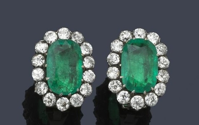 Large earrings with oval cut emeralds of approx. 9.00
