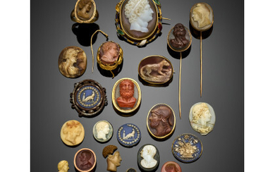 Lot consisting of nineteen variously coloured agate and shell cameos, three biscuit porcelain two of which are double sided and...