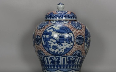 Ming Wanli blue and white underglaze red window figure lidded jar