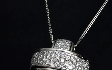Modern sculpted white gold 750 diamond cross pendant (add. ca. 2.50ct/VSI/W,20g, 3,4x3cm) on platinum 950 link chain (4,7g, l. 40,5cm)