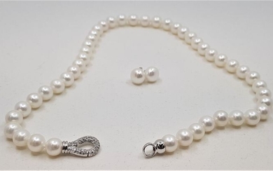 No reserve price - 925 Silver - 9x10mm Lustrous Freshwater Pearls - Earrings, Necklace, Set