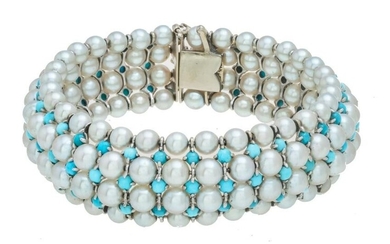 Pearl Cuff Bracelet, Italy, 18K Clasp