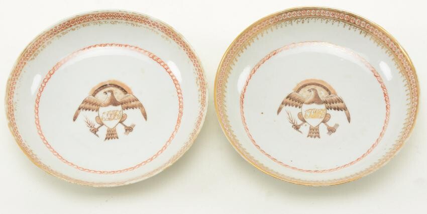 Pair of Chinese Export porcelain small dishes with