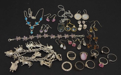 Quantity of silver and costume jewellery