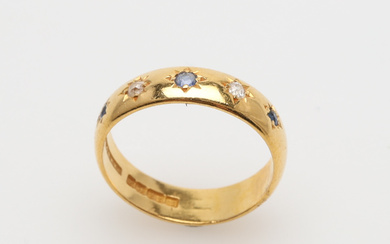 RING WITH DIAMONDS AND SAPPHIRES.