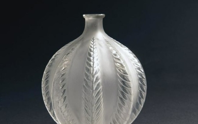 René Lalique, 'Malines' vase, 1924