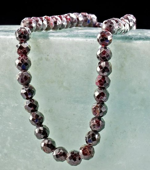Roman Faceted Garnet Bead Necklace