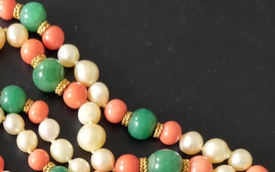 Sautoir composé de perles de culture et de perles d'amazonite, épaulées de perles de corail,...
