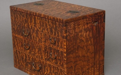 Sewing box - Mulberry wood - Exceptional sewing box (haribako) with secret compartment. - Japan - Taisho - early Showa period