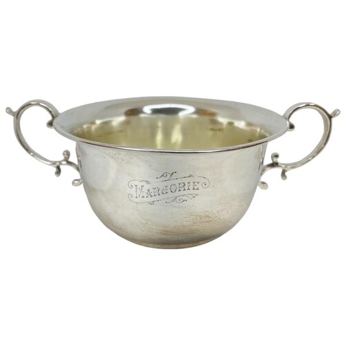 Silver 2 Handled Bowl. 189 g. Birmingham 1904, John Sherwood...
