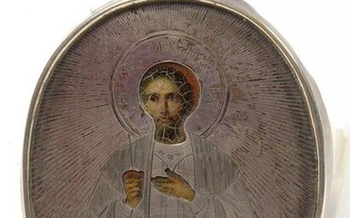 Small oval icon painted on wood representing a "Saint" with a silver 84 zolotnik oklad with a Russian hallmark (circa 1908-1917). Goldsmith's mark H.K. Russian work. Period (icon): XIXth. Period(oklad): early 20th century. Size : 8,5x7,3cm.