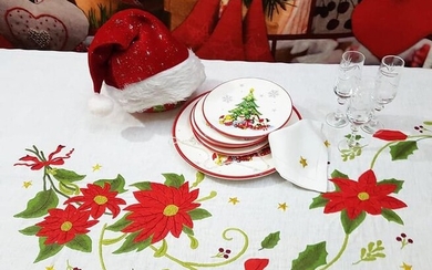 Spectacular Christmas tablecloth in pure linen with full stitch embroidery by hand - Linen - 21st century