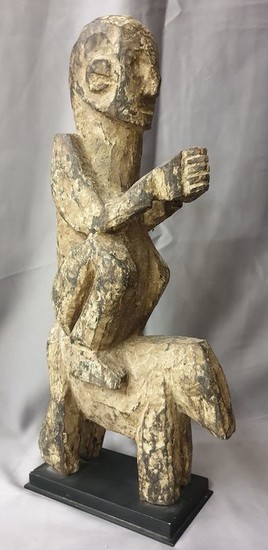 Statue - Wood - statue primitiveprotecteur - Nepal - First half 20th century