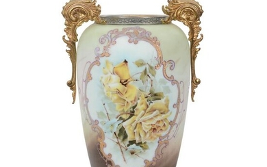 Vase, Unmarked Wave Crest Art Glass